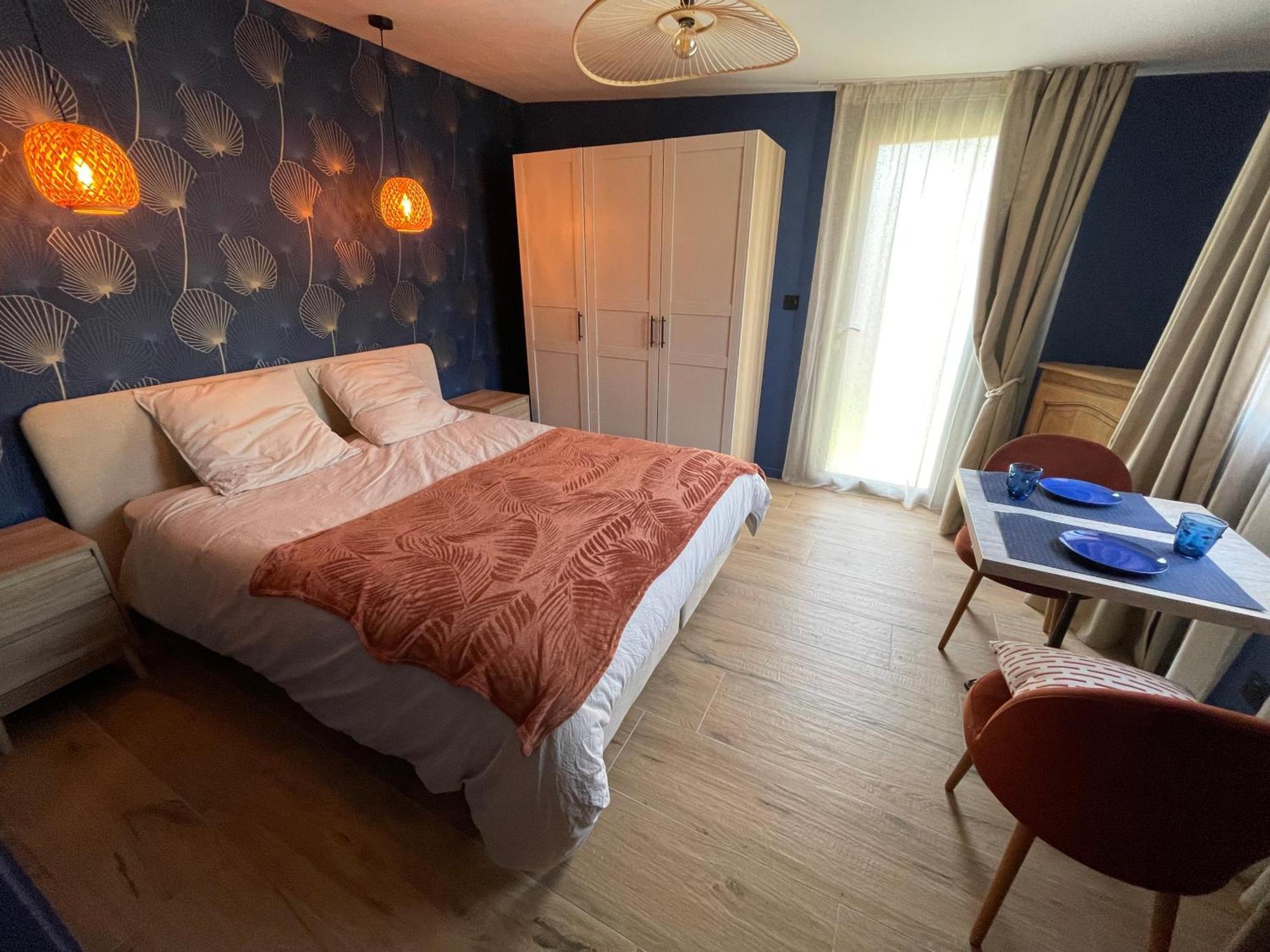 Nuit Bleutee Panzió Saint Malo Kültér fotó
